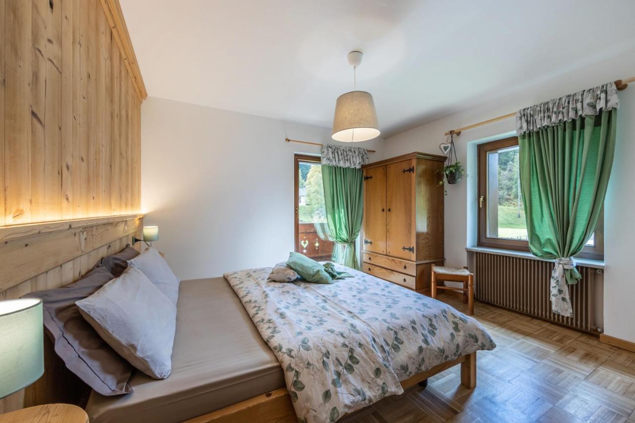 Villa Agritur Broch à Fiera Di Primiero Chambre photo